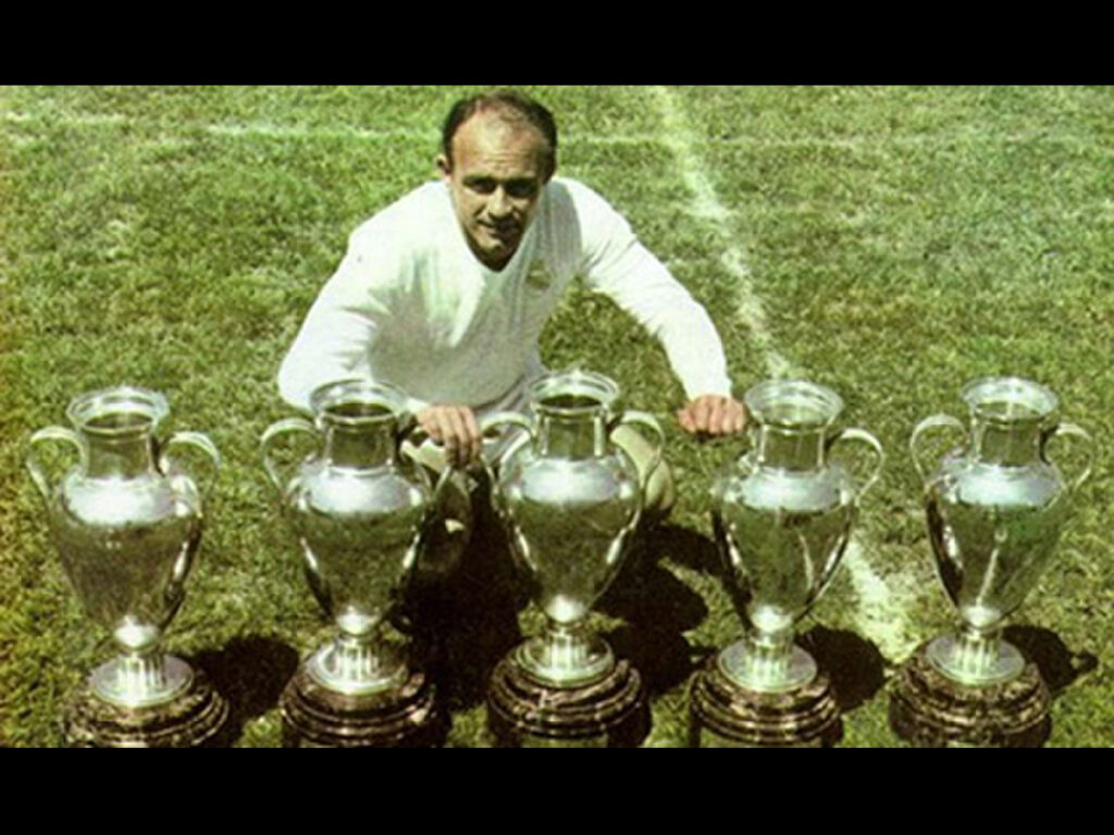 Những năm 1960, dưới thời Alfredo Di Stefano, Real đã thống trị vô số kỷ lục La Liga