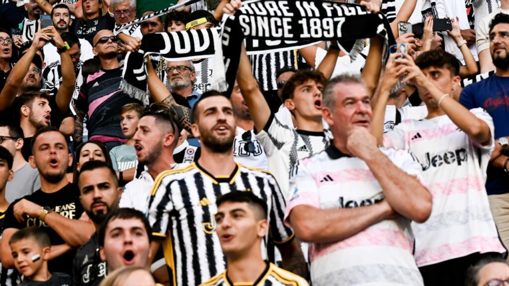 Các Fan của Juventus luôn nồng nhiệt bậc nhất nước Ý